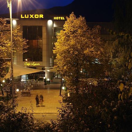 Luxor Hotel Σμόλιαν Εξωτερικό φωτογραφία