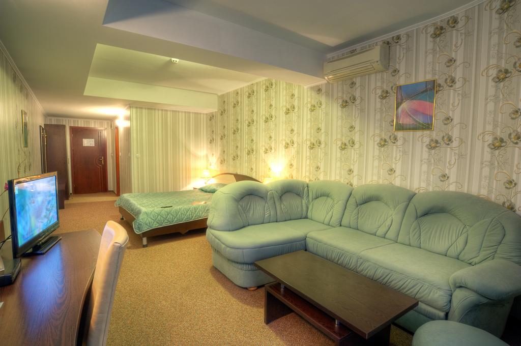 Luxor Hotel Σμόλιαν Εξωτερικό φωτογραφία