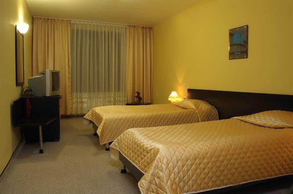 Luxor Hotel Σμόλιαν Εξωτερικό φωτογραφία